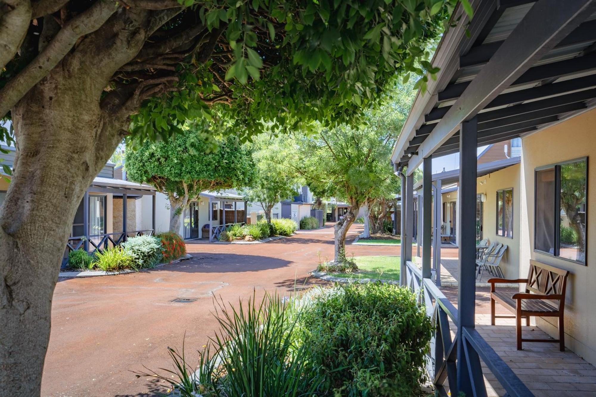 Bay Village Resort Dunsborough Extérieur photo